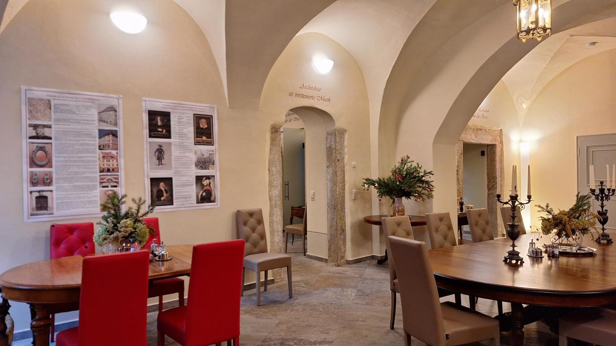 Apartment Stadtpalais Romantik-suite 3 Maximal 6 Personen