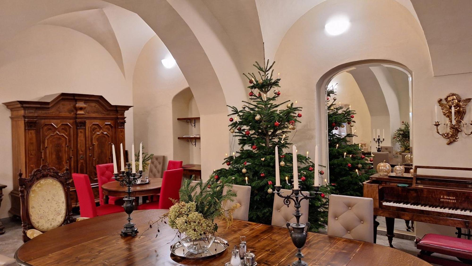 Stadtpalais Romantik-suite 3 Maximal 6 Personen *