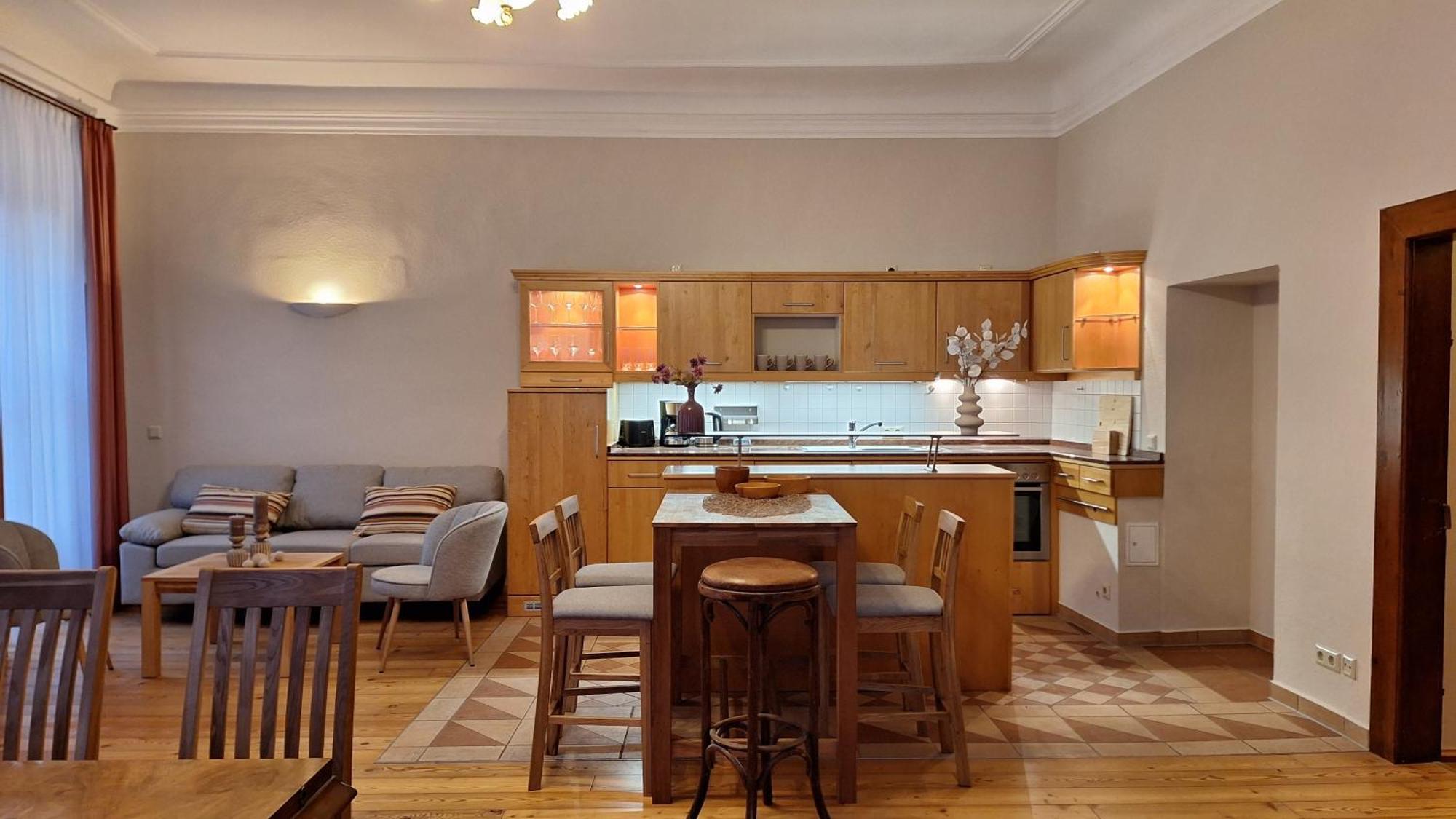 Apartment Stadtpalais Romantik-suite 3 Maximal 6 Personen *